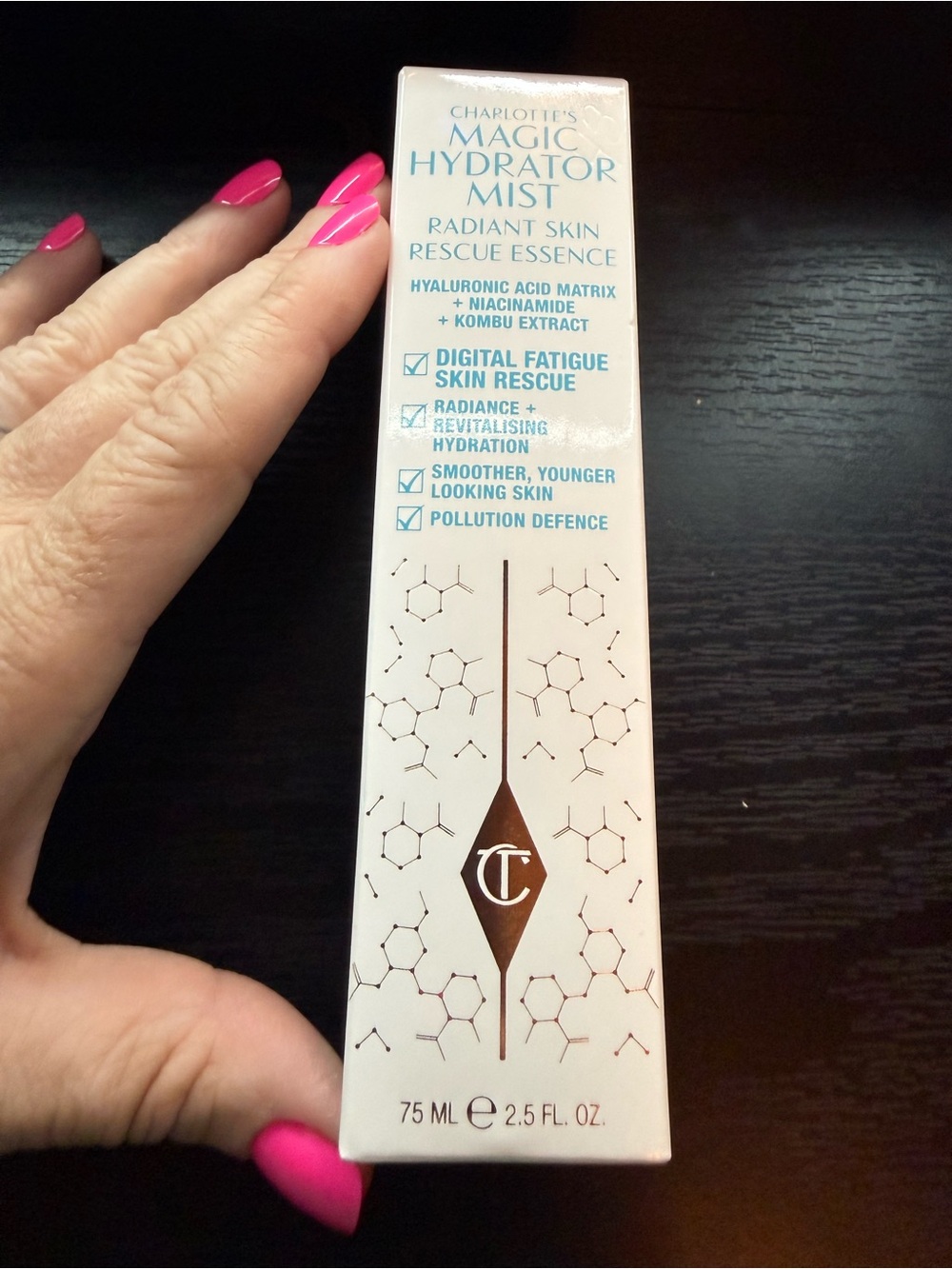 Charlotte Tilbury Hydrating Facial Mist – White & Pink Accents